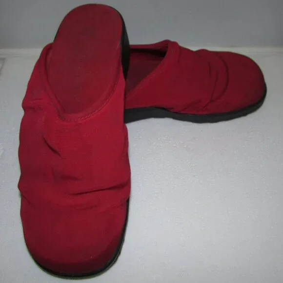 Predictions Red Slides Mules - 6.5 - Picture 7 of 8